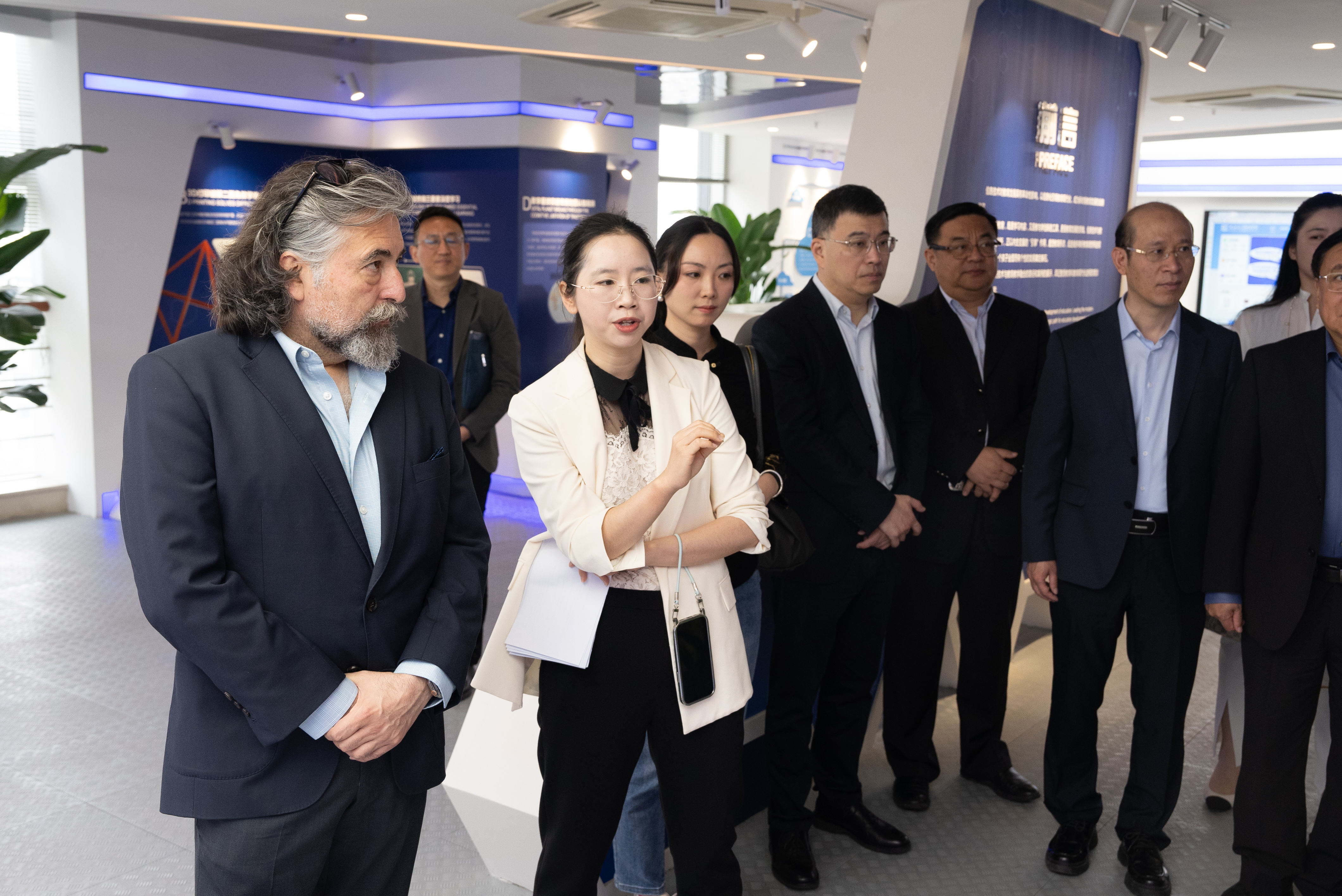 世界教具聯(lián)合會(huì)總干事羅瑞格·塞斯·穆尼奧斯一行來(lái)浙...